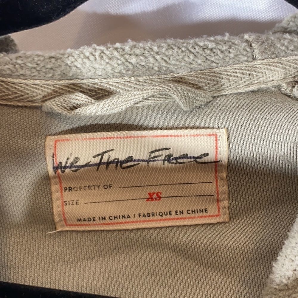 WE THE FREE SADIE SURPLUS HOODIE NEW STONE NEW XS & Large - Picture 8 of 9